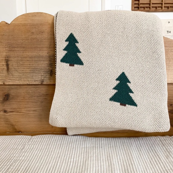 Fin & Vince Tree blanket - Picture 3 of 6